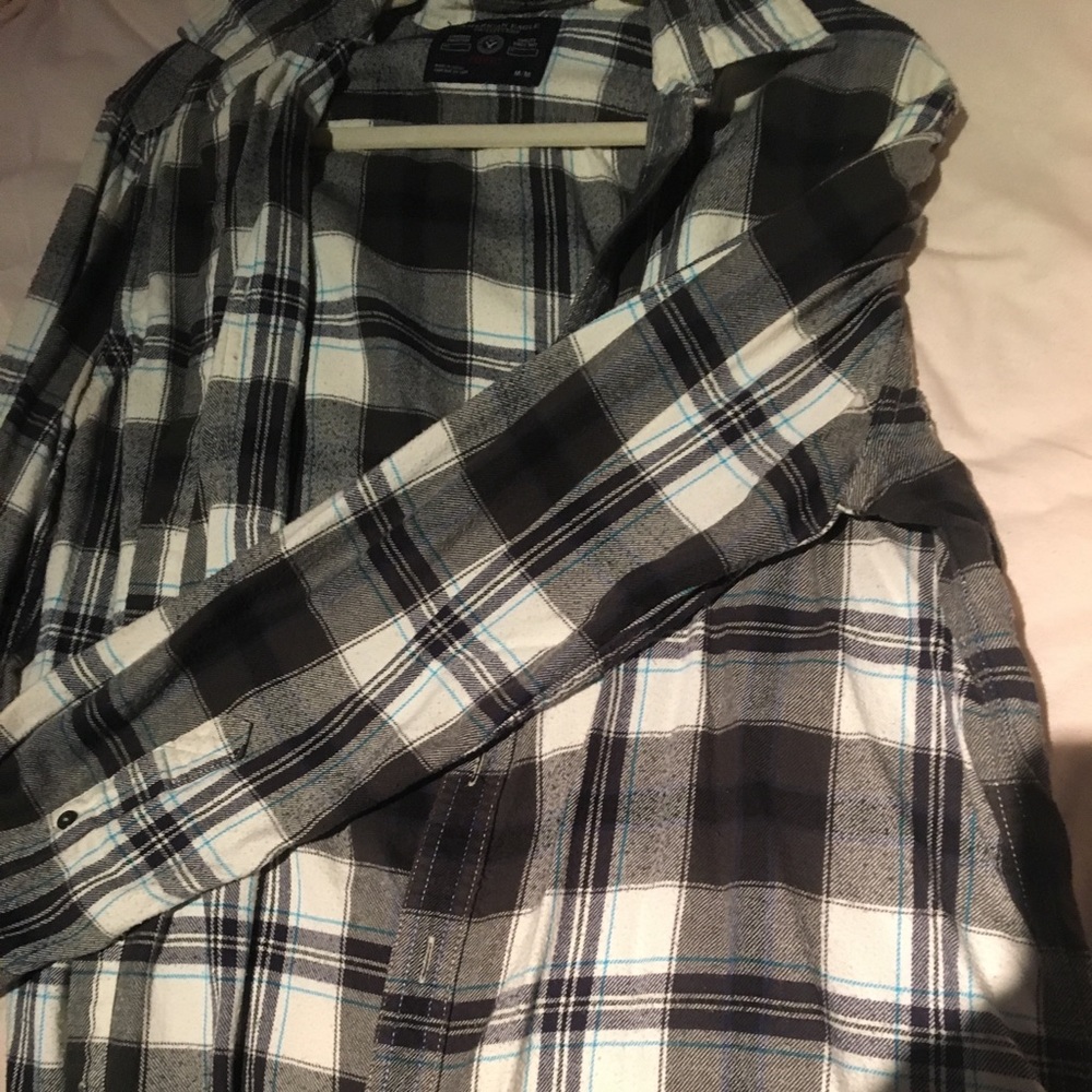 Men’s long sleeved flannel